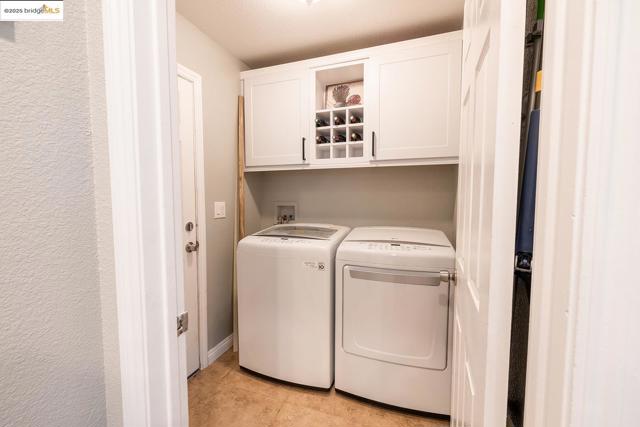 1856 Buck Mountain Court, Antioch CA: https://media.crmls.org/mediaz/6a416979-067d-4f53-8e38-8604dfb06d5f.jpg