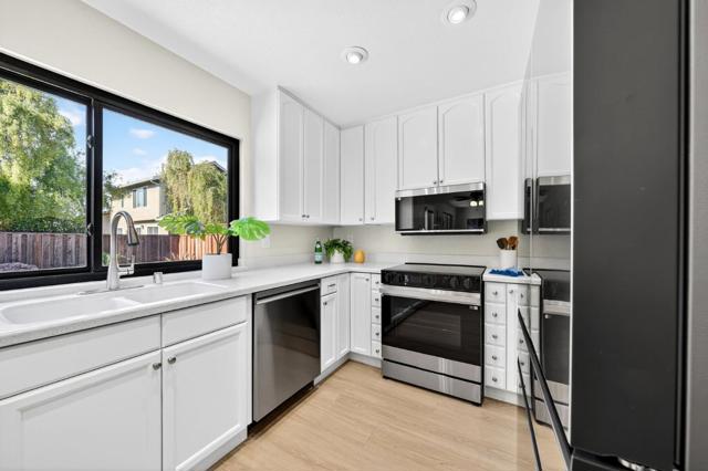 4315 Montmorency Court, San Jose CA: https://media.crmls.org/mediaz/6a420ce0-4de5-4497-9007-d2a25b2fa904.jpg