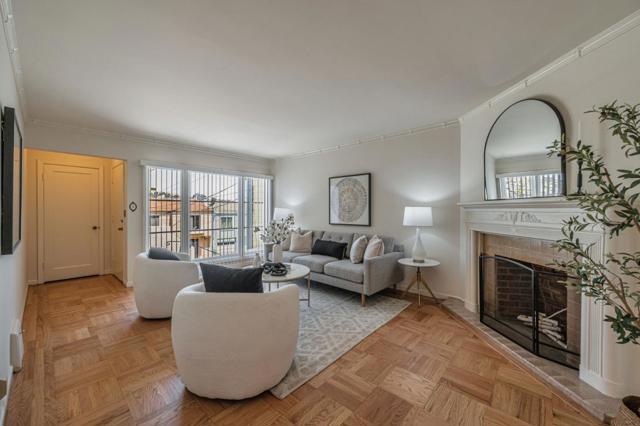 319 Sweeny Street, San Francisco CA: https://media.crmls.org/mediaz/6a425f68-8d61-412a-88fd-50f7a0746e54.jpg