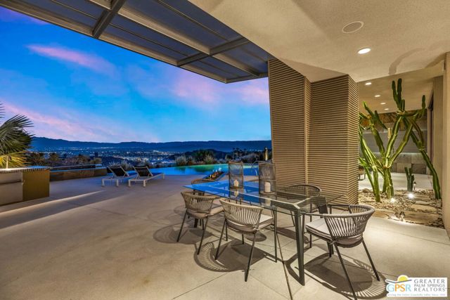25 Sierra Vista Drive, Rancho Mirage CA: https://media.crmls.org/mediaz/6a426941-7da3-4378-817c-c4050dd2bc41.jpg