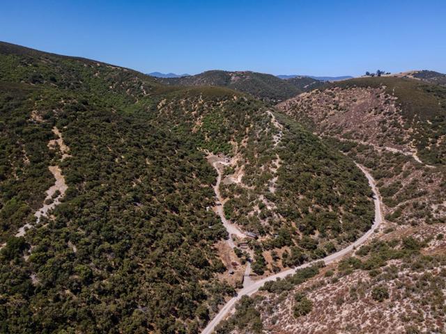 71418 Jolon Road, Bradley CA: https://media.crmls.org/mediaz/6a43a841-0d35-4d4b-9f1f-989f77c1be03.jpg