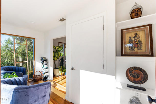 Detail Gallery Image 3 of 14 For 4824 Brayton Pl, Los Angeles,  CA 90041 - 2 Beds | 3 Baths