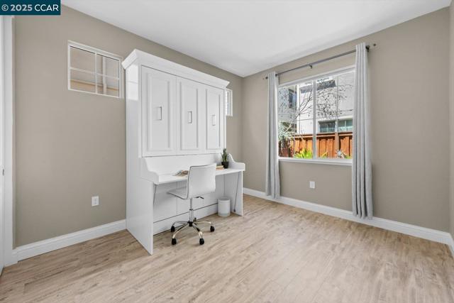 240 Alta St, Brentwood CA: https://media.crmls.org/mediaz/6a4437bf-a719-4f02-92b4-1bb061104ab1.jpg