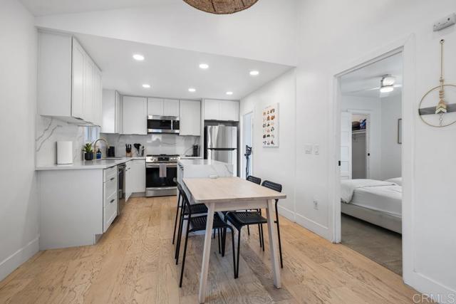 Image 8 of 22 For 4338 33rd Place