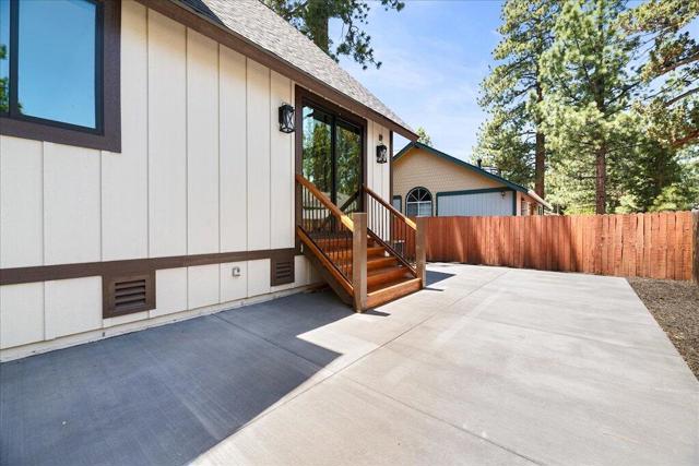 457 E Angeles Boulevard, Big Bear CA: https://media.crmls.org/mediaz/6a45650e-9015-486a-a536-4afa097c3fbf.jpg