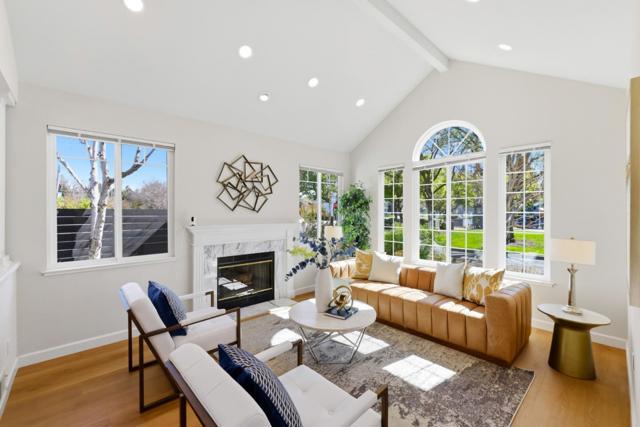 800 Fountain Park Lane, Mountain View CA: https://media.crmls.org/mediaz/6a4628dd-fe80-4417-8fcd-443d12a9e1e3.jpg