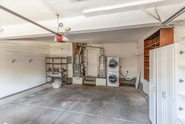 2952 Carrington Court, San Jose CA: https://media.crmls.org/mediaz/6a46f4d8-9c4d-4b18-9ad4-cf0aca4d7688.jpg