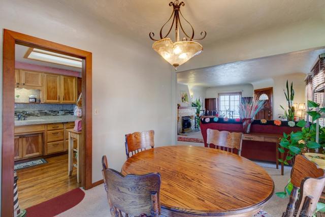 2661 Montclair St, San Diego CA: https://media.crmls.org/mediaz/6a477993-4f26-4e2c-96a6-d84741c576cd.jpg