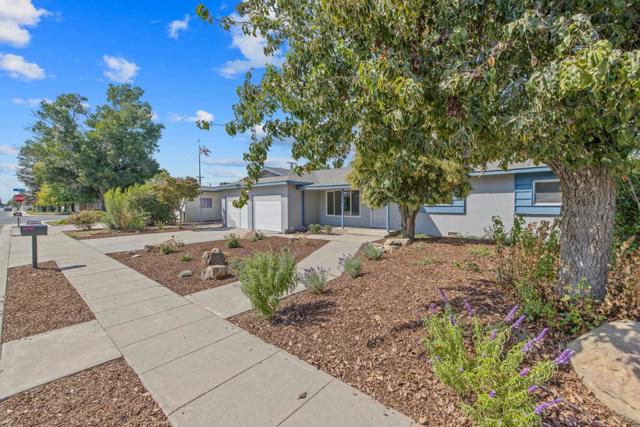 384 E Gail Avenue, Tulare CA: https://media.crmls.org/mediaz/6a48220b-0b63-4ecf-b1f1-6a793333b24d.jpg