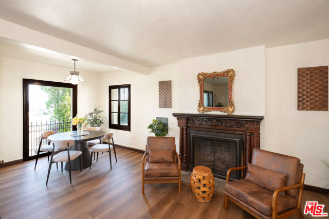 6655 Emmet Terrace, Los Angeles CA: https://media.crmls.org/mediaz/6a4931c2-79bc-4b70-8266-13e12c7637d3.jpg