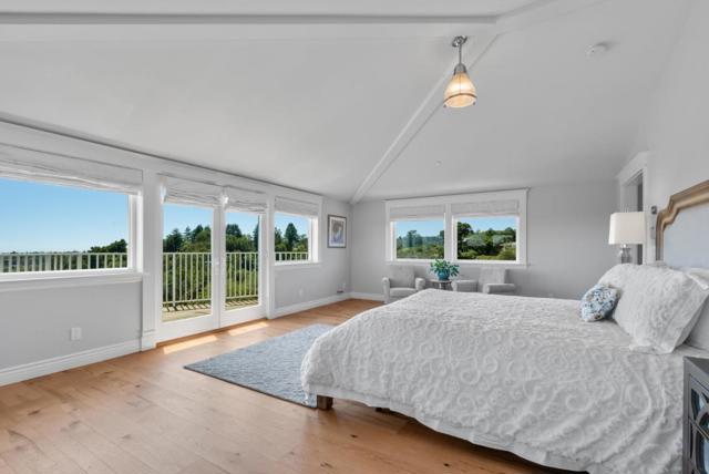 40 S Circle Drive, Santa Cruz CA: https://media.crmls.org/mediaz/6a4a1b86-b389-46ca-9e02-48fa81554b0f.jpg