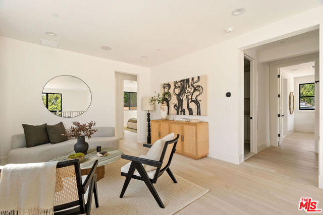 1615 N Coronado Street, Los Angeles CA: https://media.crmls.org/mediaz/6a4ad5ac-f02e-422c-8ed6-7d218520c993.jpg