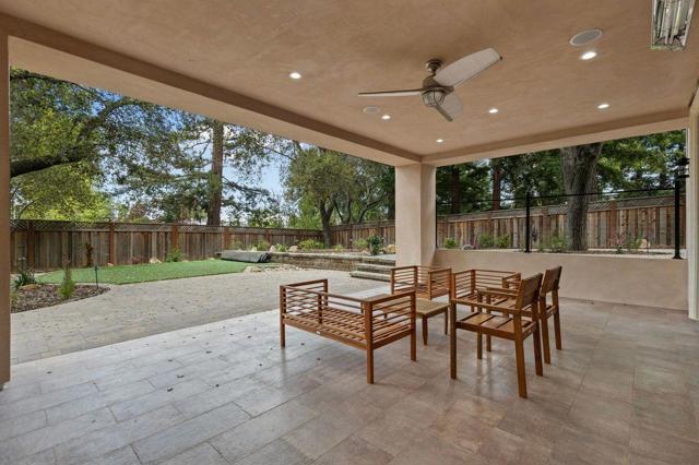 18061 Saratoga Los Gatos Road, Monte Sereno CA: https://media.crmls.org/mediaz/6a4cbe79-d012-48a4-8bdc-f5c4aa2a27cf.jpg