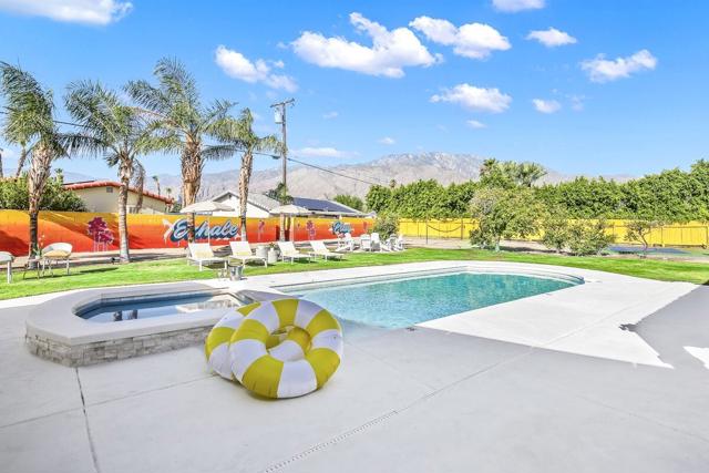 2099 E Racquet Club Road E, Palm Springs, CA 92262