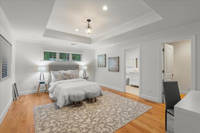 15211 Becky Lane, Monte Sereno CA: https://media.crmls.org/mediaz/6a4e5a62-eb07-44d0-9d7d-e0ac4086472c.jpg