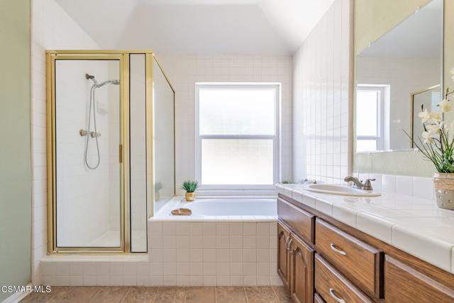 6564 La Cumbre Road, Somis CA: https://media.crmls.org/mediaz/6a4e5bcd-a62b-459c-9809-f42a07fc5296.jpg