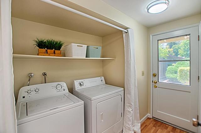 121 Palo Verde Terrace, Santa Cruz CA: https://media.crmls.org/mediaz/6a4f5e02-79c3-42d8-8364-54bf5721de3c.jpg
