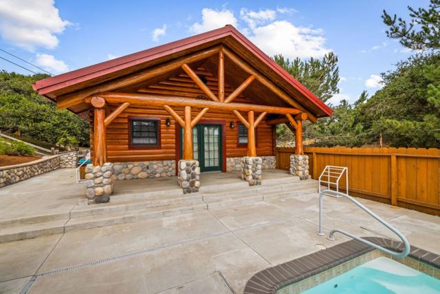 8697 Dyer Road, Salinas CA: https://media.crmls.org/mediaz/6a4f83a9-12ec-4222-9ccc-2e4cc2f9087b.jpg