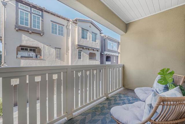 214 Ladybug Terrace, Fremont CA: https://media.crmls.org/mediaz/6a4f9009-8ab6-44e5-954c-673f02ff2401.jpg