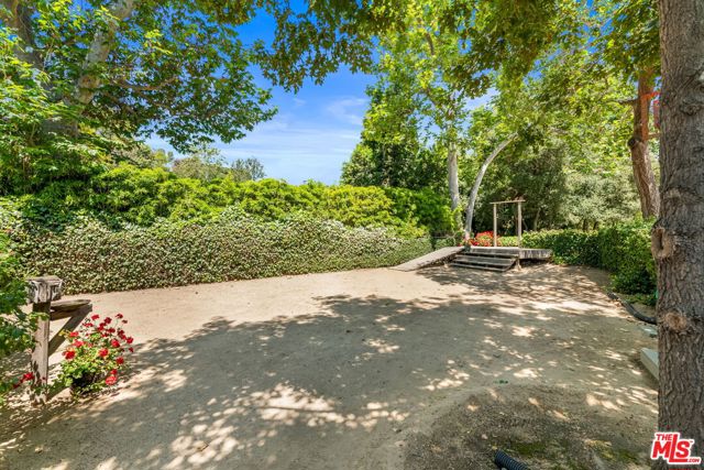 Drew Fenton | 2000 Mandeville Canyon Road Los Angeles CA | MLS: 7184562