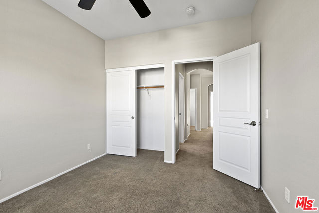 30319 Cedar Oak Lane, Castaic CA: https://media.crmls.org/mediaz/6a501605-bb17-40e1-b48a-99a62f9a72b5.jpg