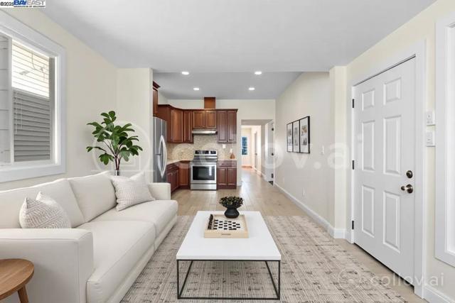 1539 International Blvd, Oakland CA: https://media.crmls.org/mediaz/6a50678e-f651-4c3c-a656-9b524b2d1bc4.jpg