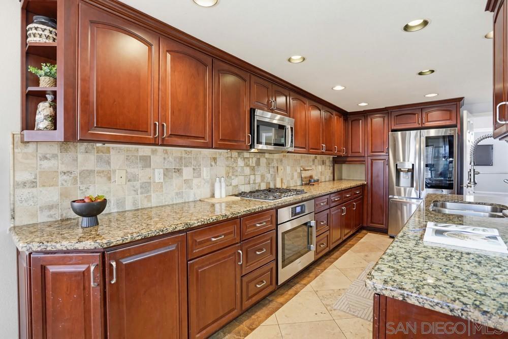 11753 Avenida Sivrita - photo 8