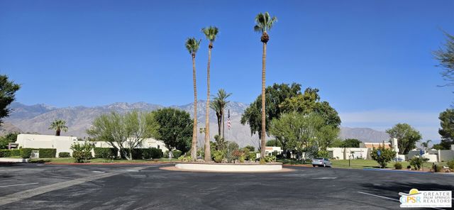 5920 Paradise Plaza, Palm Springs CA: https://media.crmls.org/mediaz/6a50e384-4618-4bf0-95a9-952dc32e9460.jpg