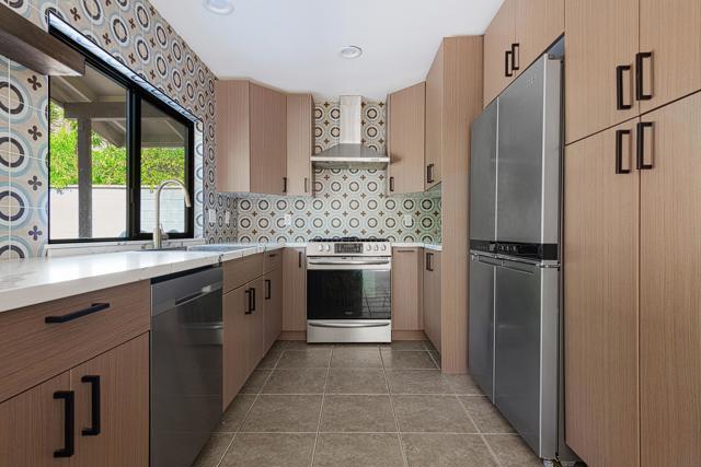 Image 32 of 49 For 225 Cahuilla Road