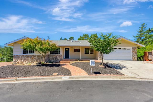 17 Muth Drive, Orinda CA: https://media.crmls.org/mediaz/6a516bcb-583f-4839-b7be-ef7b84653297.jpg