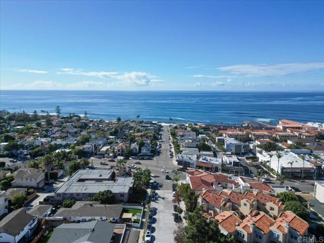 Detail Gallery Image 38 of 45 For 7339 Draper Ave, La Jolla,  CA 92037 - 3 Beds | 3 Baths
