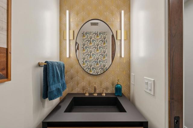 830 Monte Rosa Drive, Menlo Park CA: https://media.crmls.org/mediaz/6a521cf9-3414-404f-8af7-c8d8b40fff39.jpg