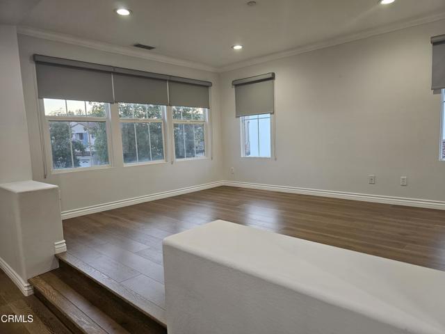 Detail Gallery Image 26 of 38 For 7454 Chanteclair Ct, Los Angeles,  CA 91042 - 5 Beds | 3 Baths