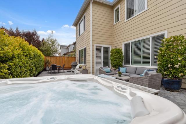 2610 Lighthouse Lane, Marina CA: https://media.crmls.org/mediaz/6a5342c6-23f4-427a-9aec-f11a5e212c8c.jpg
