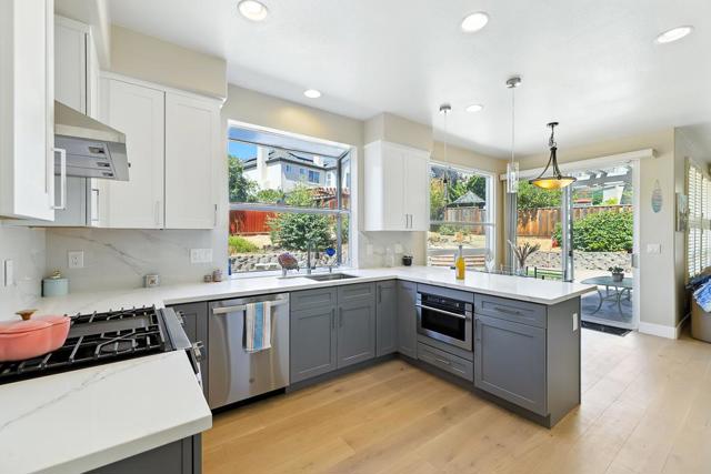 553 Lower Vintners Circle, Fremont CA: https://media.crmls.org/mediaz/6a535588-761e-429b-abb4-8c0e70116d63.jpg