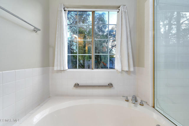 1044 Larry Court, Newbury Park CA: https://media.crmls.org/mediaz/6a5420a2-66b5-4b2e-b7eb-163ada218dc8.jpg