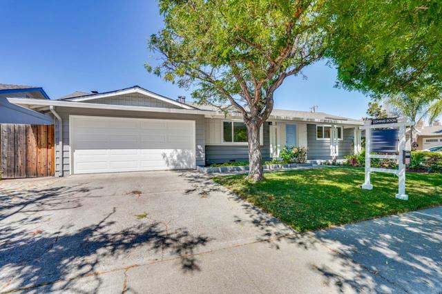 10211 E Estates Drive, Cupertino CA: https://media.crmls.org/mediaz/6a55986b-c494-4994-910a-1efe979a2175.jpg