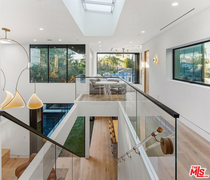 MLS #25558709 image #17