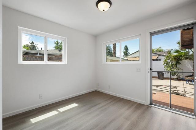 639 Douglas Avenue, Redwood City CA: https://media.crmls.org/mediaz/6a5609f1-d577-4351-8e9d-7de7c36fe3ff.jpg