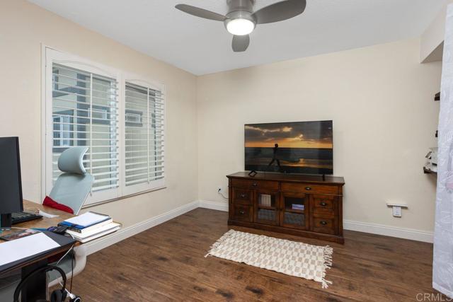 Detail Gallery Image 23 of 47 For 5035 Cherrywood Dr, Oceanside,  CA 92056 - 3 Beds | 2/1 Baths