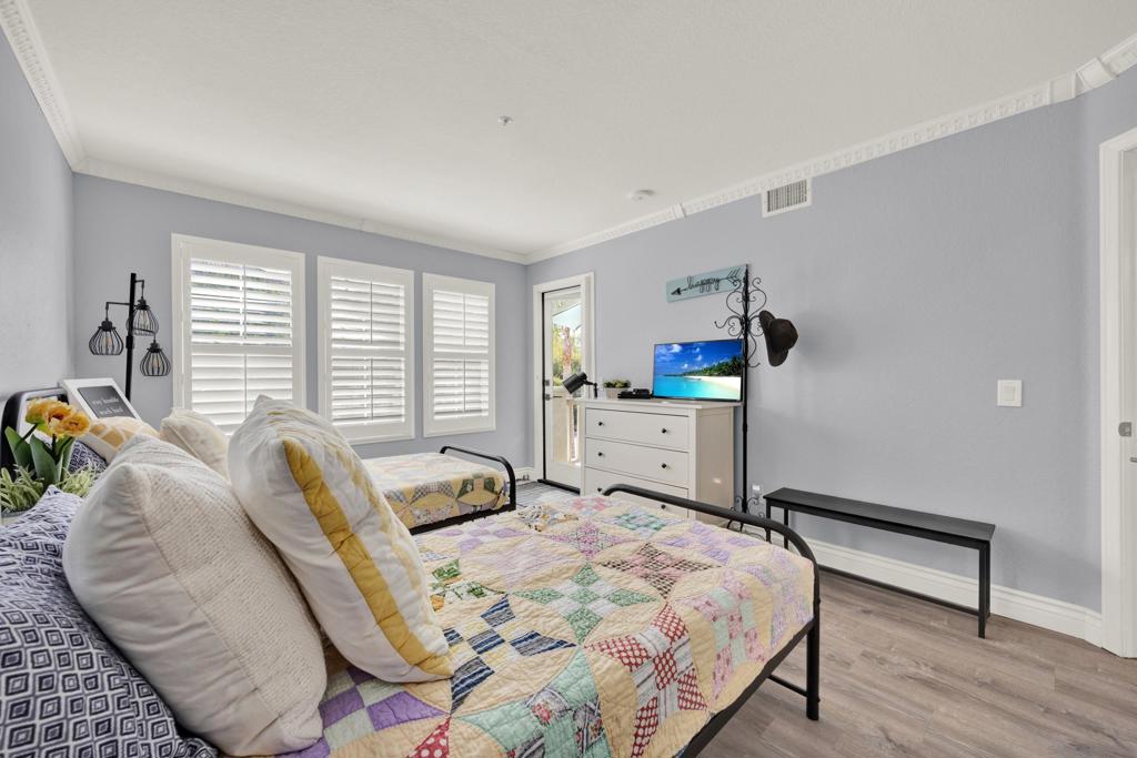 MLS #250041307SD image #40