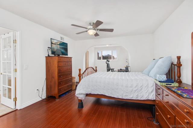 4460 Huggins St, San Diego CA: https://media.crmls.org/mediaz/6a595ed2-57b2-4398-a860-49f146686ca6.jpg
