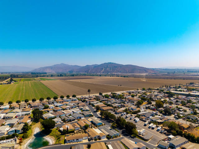 Detail Gallery Image 45 of 52 For 75 Poinsettia Gardens Dr, Ventura,  CA 93004 - 2 Beds | 2 Baths
