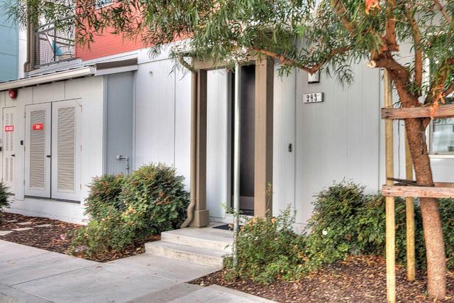 283 Baja Rose Street, Milpitas CA: https://media.crmls.org/mediaz/6a5bfac1-c91c-4c65-889b-be5fd7ba93c0.jpg