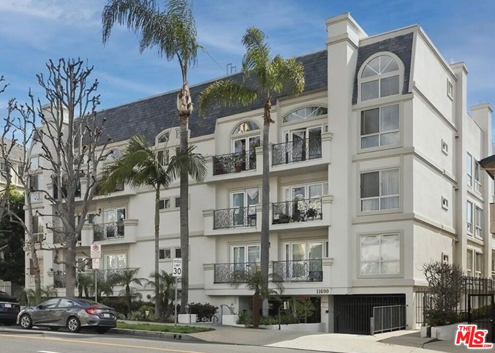11690 Montana Avenue #306