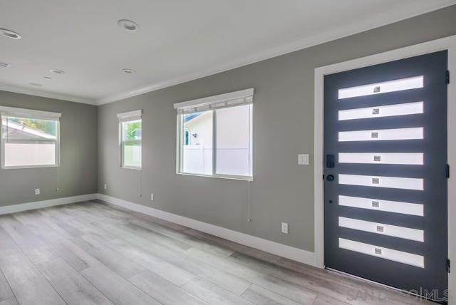 2476 Coolidge Ave, Los Angeles CA: https://media.crmls.org/mediaz/6a5ddb91-e1ff-4b45-b63a-9a296809d984.jpg