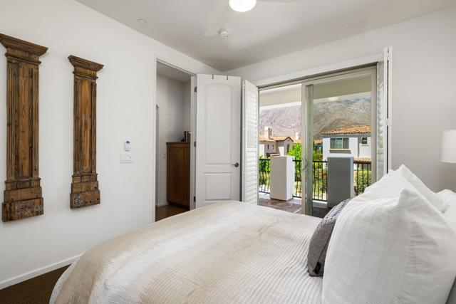374 Terra Vita, Palm Springs CA: https://media.crmls.org/mediaz/6a5f4cc2-19af-4ba3-8b10-6abf49f7eccc.jpg