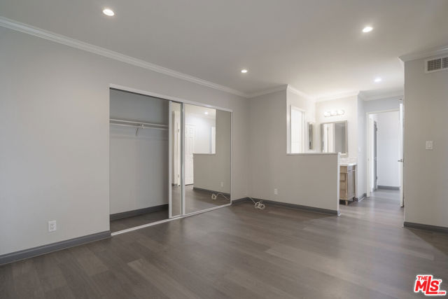 Image 24 of 43 For 2830 Lakeridge Lane