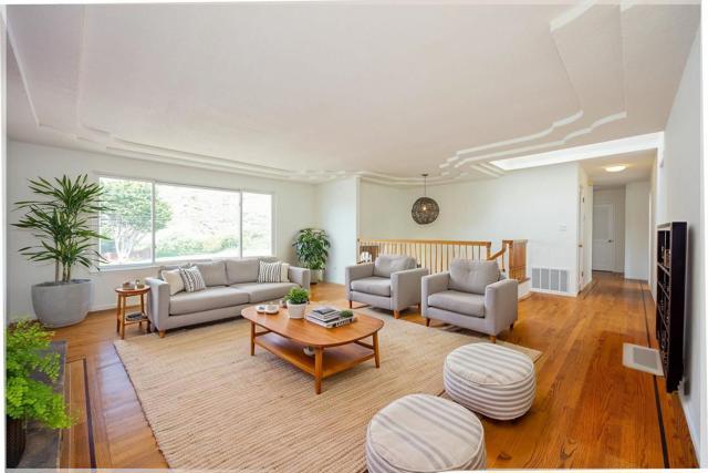 511 Buel Avenue, Pacifica CA: https://media.crmls.org/mediaz/6a607199-83f6-434d-8810-bb09a12b66ee.jpg