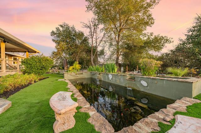 10260 Lucky Court, Gilroy CA: https://media.crmls.org/mediaz/6a61b213-195a-40f8-8ace-e55719709da0.jpg